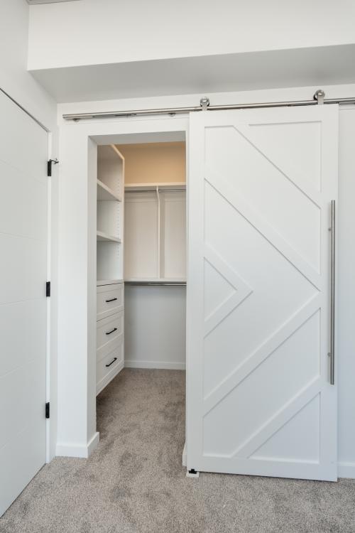 walk-in closet