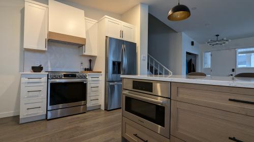 kitchen River Heights